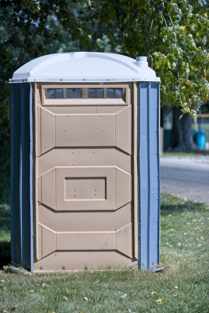 Best Sanitation services for porta potties  in Albion, IL